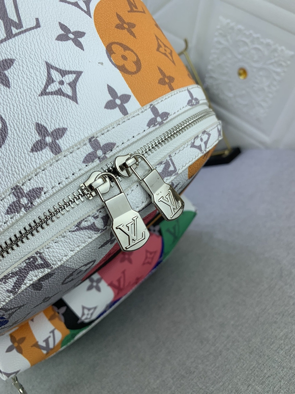 ルイヴィトンバッグ角部分ディテール